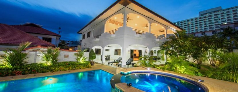 บ้านพักพัทยามีสระว่ายน้ำ