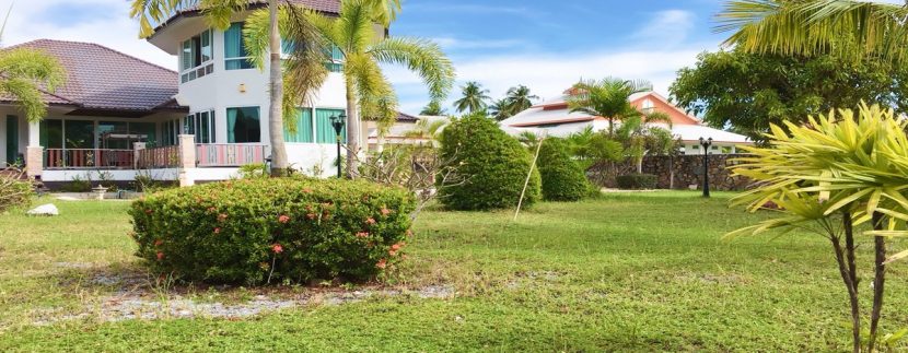 บ้านเช่ามีสระว่ายน้ำใกล้พัทยา