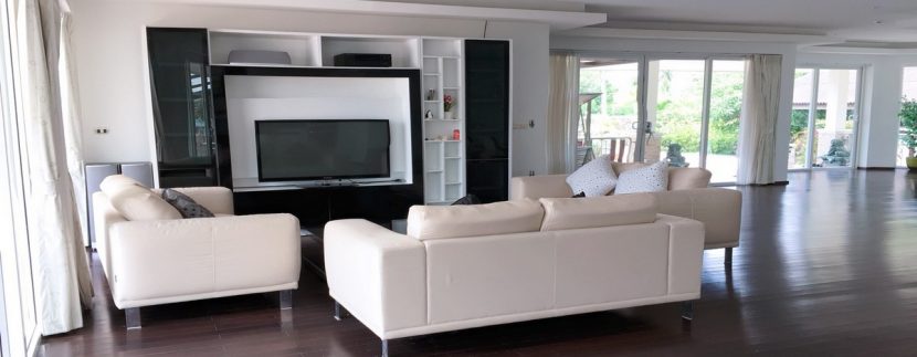 บ้านเช่ามีสระว่ายน้ำใกล้พัทยา