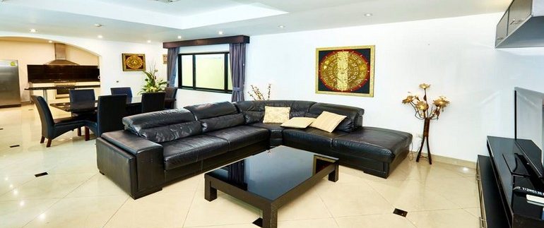 บ้านมีสระว่ายน้ำส่วนตัวพัทยาให้เช่า