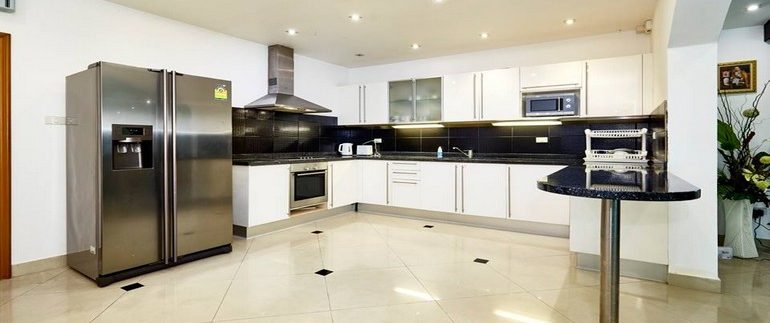 บ้านมีสระว่ายน้ำส่วนตัวพัทยาให้เช่า