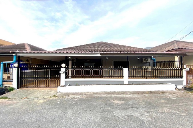 ขายบ้านถูกพัทยา ดำเนินการขอสินเชื่อให้ฟรี1 | บ้านพัทยา คอนโดพัทยา ที่ดินพัทยา ขาย-ให้เช่า อสังหาริมทรัพย์ในพัทยา - Pattaya Houses, Pool Villas and Condos for sale and for rent ขายบ้านพัทยา บ้านเดี่ยวพัทยา 3ห้องนอน 3ห้องน้ำ