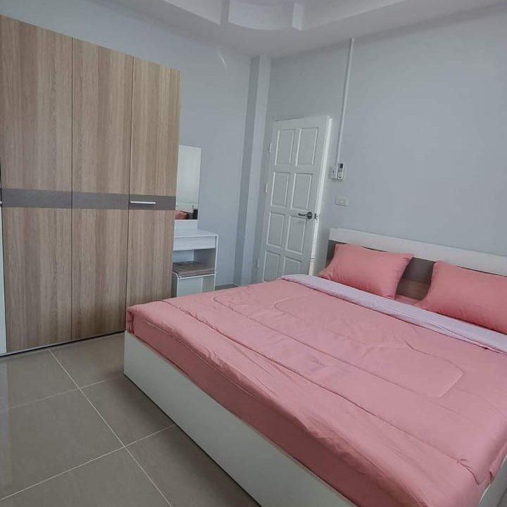 ขายบ้านพูลวิลล่าพัทยาราคาถูก6