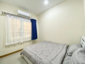 ขายบ้านทาวน์โฮมสไตล์อังกฤษในหมู่บ้านโกลเด้นทาวน์พัทยาใต้ 4ห้องนอน 2ห้องน้ำ