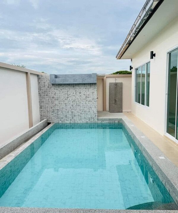 affordable pool villa in pattaya for sale4