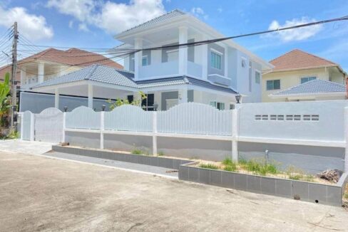 pool villa pattaya for sale