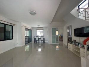 ขายบ้านเดี่ยวพัทยาราคาถูกมาก 3ห้องนอน 2ห้องน้ำ ใกล้โรงพยาบาลกรุงเทพพัทยา
