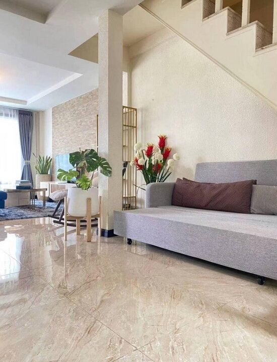 Pool Villa on Pratumnak Hills for Sale4