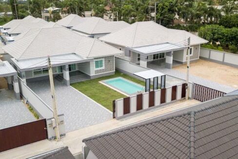 บ้านพูลวิลล่าขอบอ่างมาบประชัน