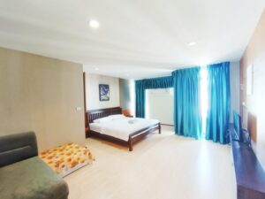 บ้านโมเดิร์นทาวน์โฮมพัทยา5ห้องนอน4ห้องน้ำใกลัทะเลพัทยาจอมเทียน