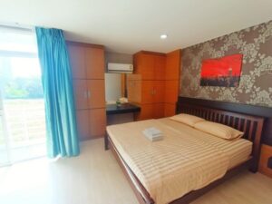 บ้านโมเดิร์นทาวน์โฮมพัทยา5ห้องนอน4ห้องน้ำใกลัทะเลพัทยาจอมเทียน