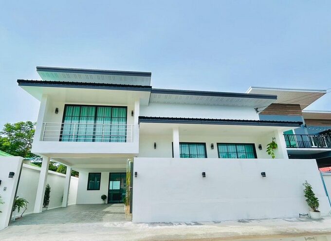 บ้านฝั่งทะเลพัทยาสไตล์โมเดิร์น2 | บ้านพัทยา คอนโดพัทยา ที่ดินพัทยา ขาย-ให้เช่า อสังหาริมทรัพย์ในพัทยา - Pattaya Houses, Pool Villas and Condos for sale and for rent บ้านฝั่งทะเลพัทยาสไตล์โมเดิร์น3ห้องนอน3ห้องน้ำ เฟอร์นิเจอร์เครื่องใช้ไฟฟ้าพร้อมเข้าอยู่