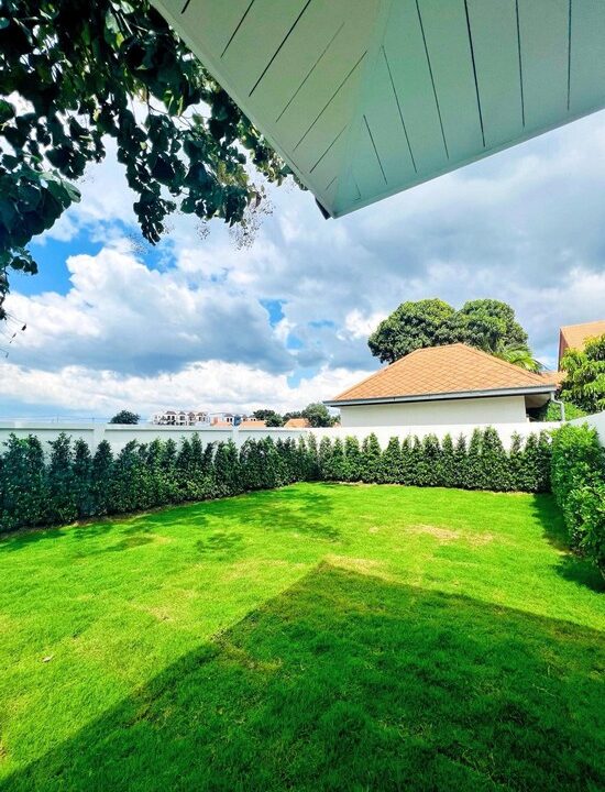 Pool Villa Soi Chaiyapruek Pattaya for Sale1