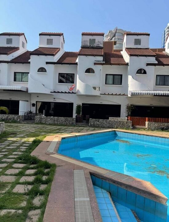townhouse for sale on pratumnak hills pattaya11