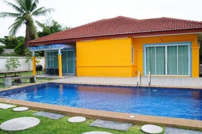 ขายบ้านพูลวิลล่าห้วยใหญ่พัทยาหลังใหญ่บนที่ดินกว้าง ทำเลดี เดินทางสะดวก