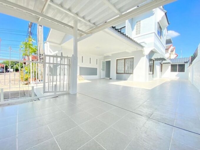 ขายทาวน์เฮาส์2ชั้นหลังมุมพัทยา18 | บ้านพัทยา คอนโดพัทยา ที่ดินพัทยา ขาย-ให้เช่า อสังหาริมทรัพย์ในพัทยา - Pattaya Houses, Pool Villas and Condos for sale and for rent ทาวน์โฮมพัทยา ขายทาวน์เฮาส์พัทยา เจ้าของขายทาวน์เฮาส์พัทยา หลังมุม 2ห้องนอน 2ห้องน้ำ