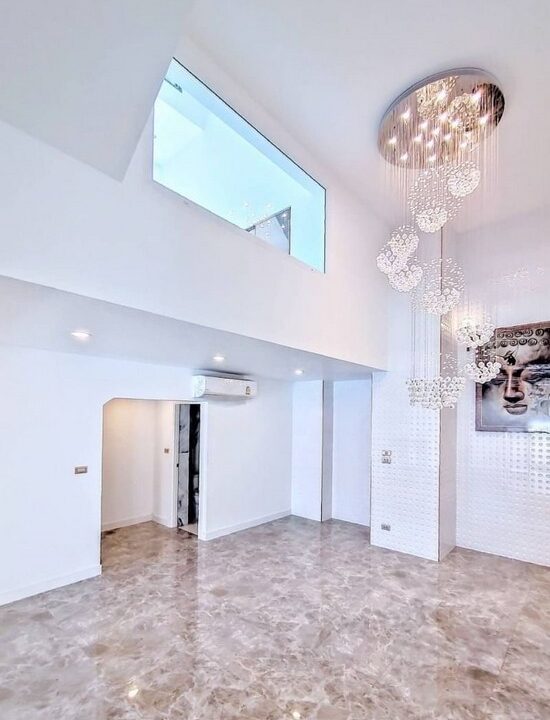 Beachhouse Pattaya for Sale11