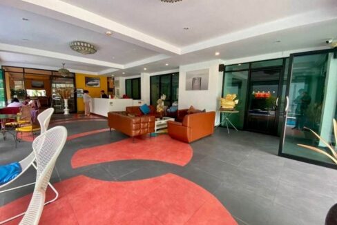 Pattaya Apartment near Wongamat Beach for Sale15