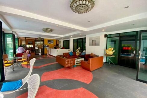 Pattaya Apartment near Wongamat Beach for Sale16