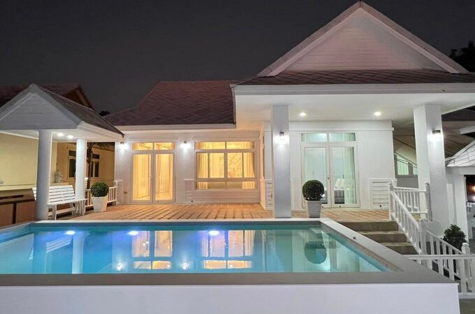 Pattaya Pool Villa in the village 3beds 2baths 90sq.w for Sale