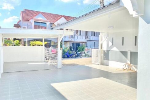 ขายทาวน์เฮาส์2ชั้นหลังมุมพัทยา2