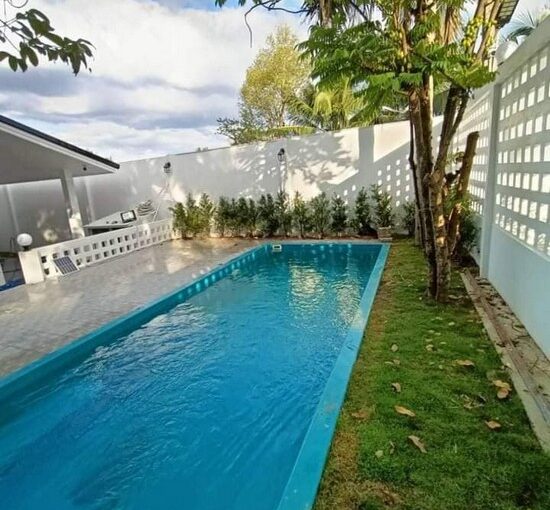 ขายบ้านใกล้พัทยา บ้านบางเสร่พร้อมสระว่ายน้ำส่วนตัว ราคาถูก