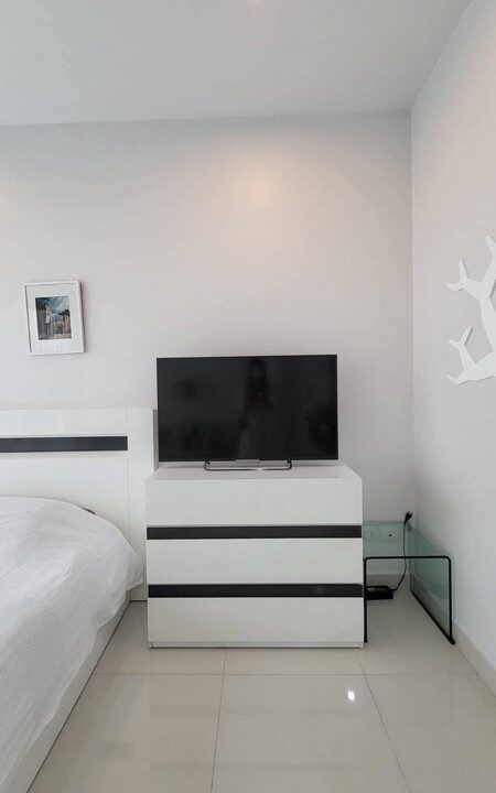 Jomtien Pattaya Beachside Condominium for Sale6