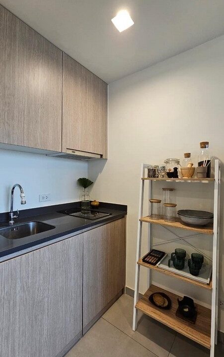 Unixx Condominium for Sale10