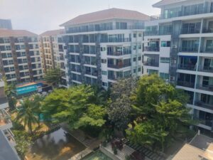 Diamond Suite Pattaya Duplex Condo for Sale