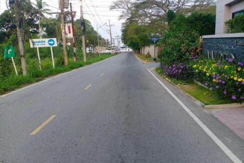 ที่ดินติดทะเล ใกล้ทะเลเพียง 60 เมตร พัทยา บางเสร่4