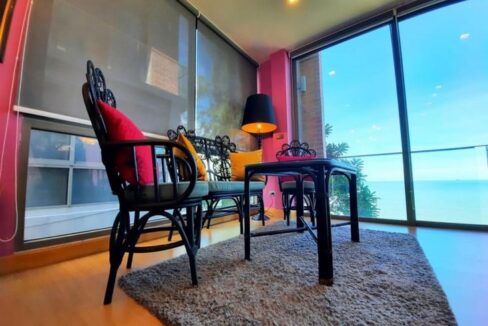 Beachfront House for Sale in Pattaya15