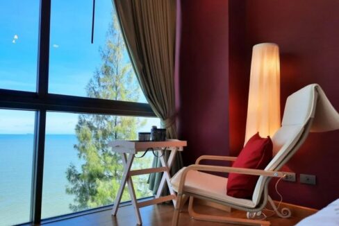 Beachfront House for Sale in Pattaya5