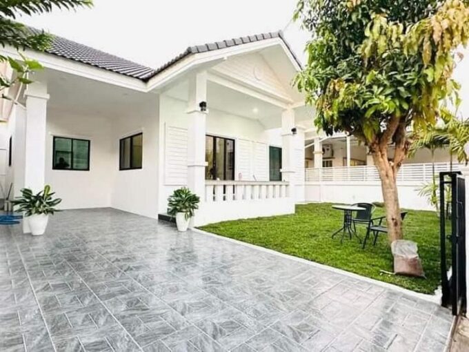 ขายบ้านเดี่ยวพ้ทยา ทำเลดี ซอยชัยพฤกษ์พัทยา บ้านชั้นเดียวพร้อมเฟอร์นิเจอร์ พร้อมเข้าอยู่