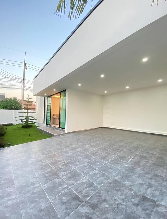 Affordable Villa for Sale in Pattaya1