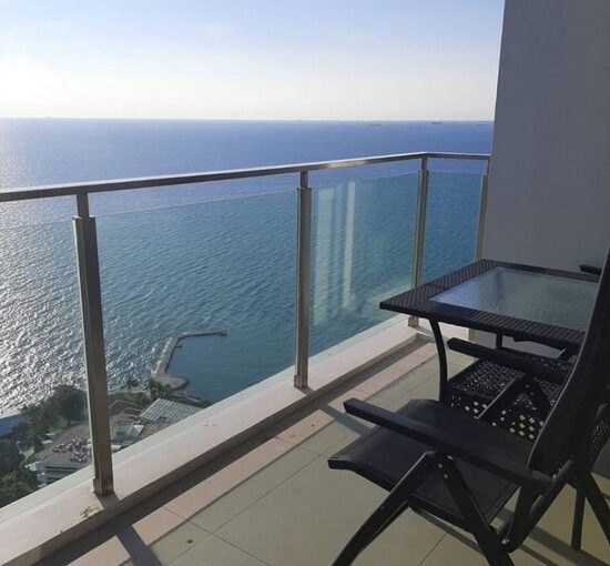 Luxury Condo on Wongamat Beach Pattaya for sale at affordable price, Baan Plai Haad Condo, high floor, sea view, selling below market price.