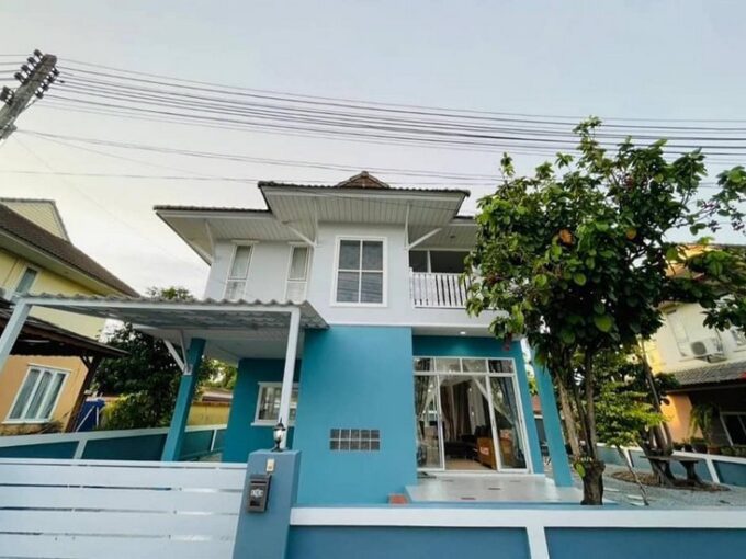 2-storey detached house for sale in Pattaya, good location, Soi Khao Noi Pattaya, sold with furniture.
