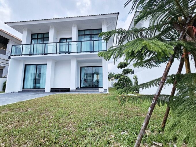 ขายบ้านเดี่ยวพัทยาสไตล์โมเดิร์น บ้าน 2ชั้นพัทยา ซอยสยามคันทรี่คลับ