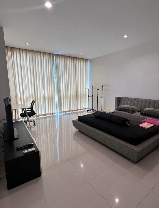 2bedrooms beachfront condominium for sale in Jomtien pattaya4