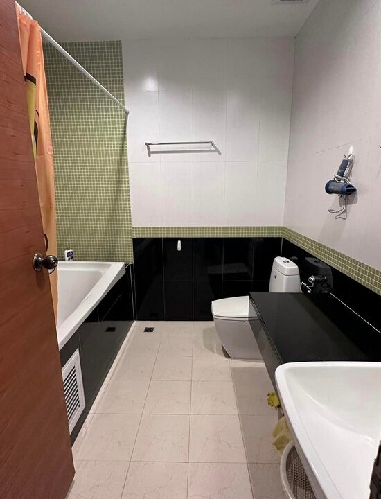 2bedrooms beachfront condominium for sale in Jomtien pattaya5