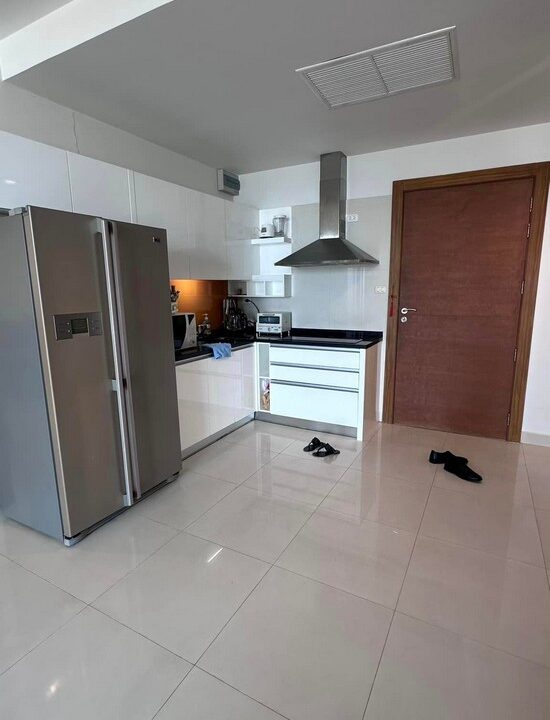 2bedrooms beachfront condominium for sale in Jomtien pattaya8