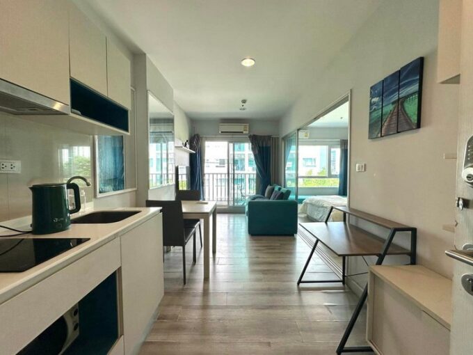 Centric Sea Condominium in Central Pattaya for Sale - Condo for sale in the heart of Pattaya, near Terminal21 Mall, near Central  Marina Pattaya Mall