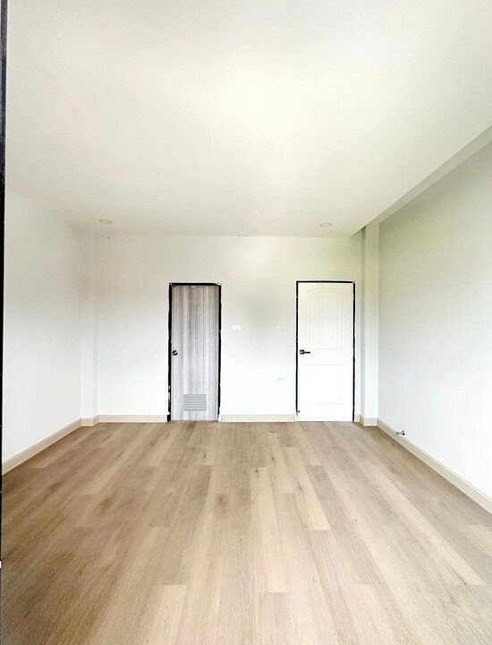 บ้าน 4ห้องนอน พัทยาราคาถูก21