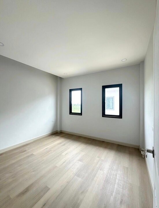 บ้าน 4ห้องนอน พัทยาราคาถูก25