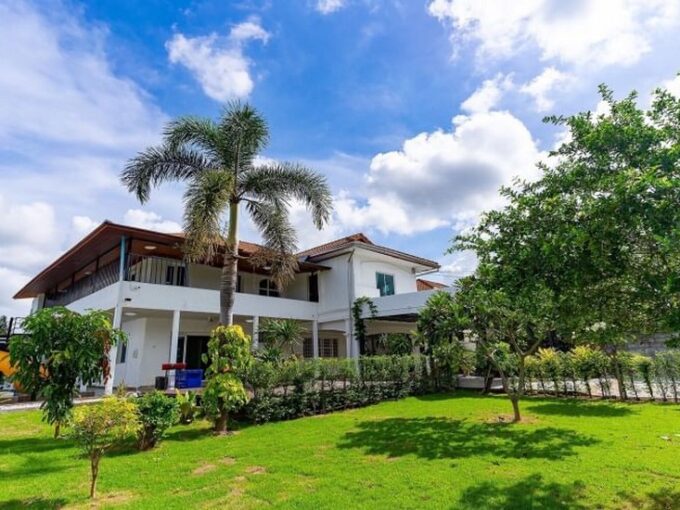 5bedrooms Pool Villa in Pattaya for Sale | บ้านพัทยา คอนโดพัทยา ที่ดินพัทยา ขาย-ให้เช่า อสังหาริมทรัพย์ในพัทยา - Pattaya Houses, Pool Villas and Condos for sale and for rent 5bedrooms Pool Villa in Pattaya for Sale