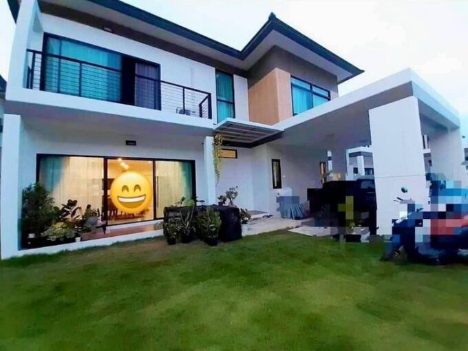 Modern Design 2 Storey Detached House in Pattaya for Sale at below the project price and much below the market price