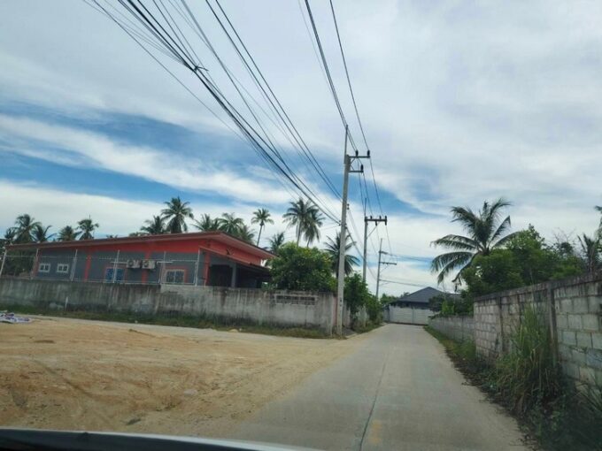 ขายที่ดินพัทยา ติดถนนคอนกรีต ทำเลดีห้วยใหญ่พัทยา  ขนาด 198ตารางวา