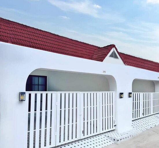 ทาวน์โฮมพัทยา ตกแต่งรีโนเวทภายนอกภายในสวย 2ห้องนอน 1ห้องน้ำ