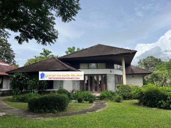 Affordable Pattaya house for sale on a large piece of land | บ้านพัทยา คอนโดพัทยา ที่ดินพัทยา ขาย-ให้เช่า อสังหาริมทรัพย์ในพัทยา - Pattaya Houses, Pool Villas and Condos for sale and for rent Affordable Pattaya house for sale on a large piece of land