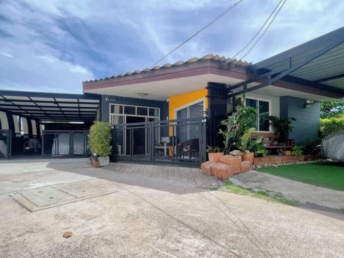 บ้านฝั่งทะเลบางเสร่ | บ้านพัทยา คอนโดพัทยา ที่ดินพัทยา ขาย-ให้เช่า อสังหาริมทรัพย์ในพัทยา - Pattaya Houses, Pool Villas and Condos for sale and for rent บ้านฝั่งทะเลบางเสร่ 5ห้องนอน 3ห้องน้ำ