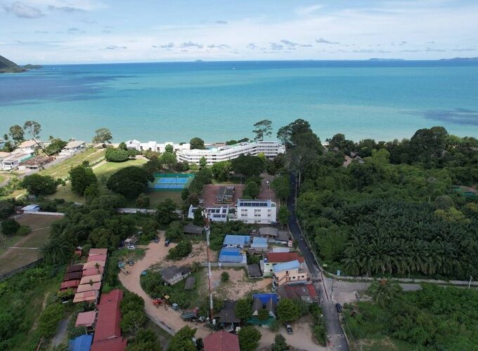 Land close to the sea in Pattaya Na Jomtien for Sale, situated in an excellent location, is in close proximity to the beach in Na Jomtien. It can be sold as a single plot or subdivided into individual plots